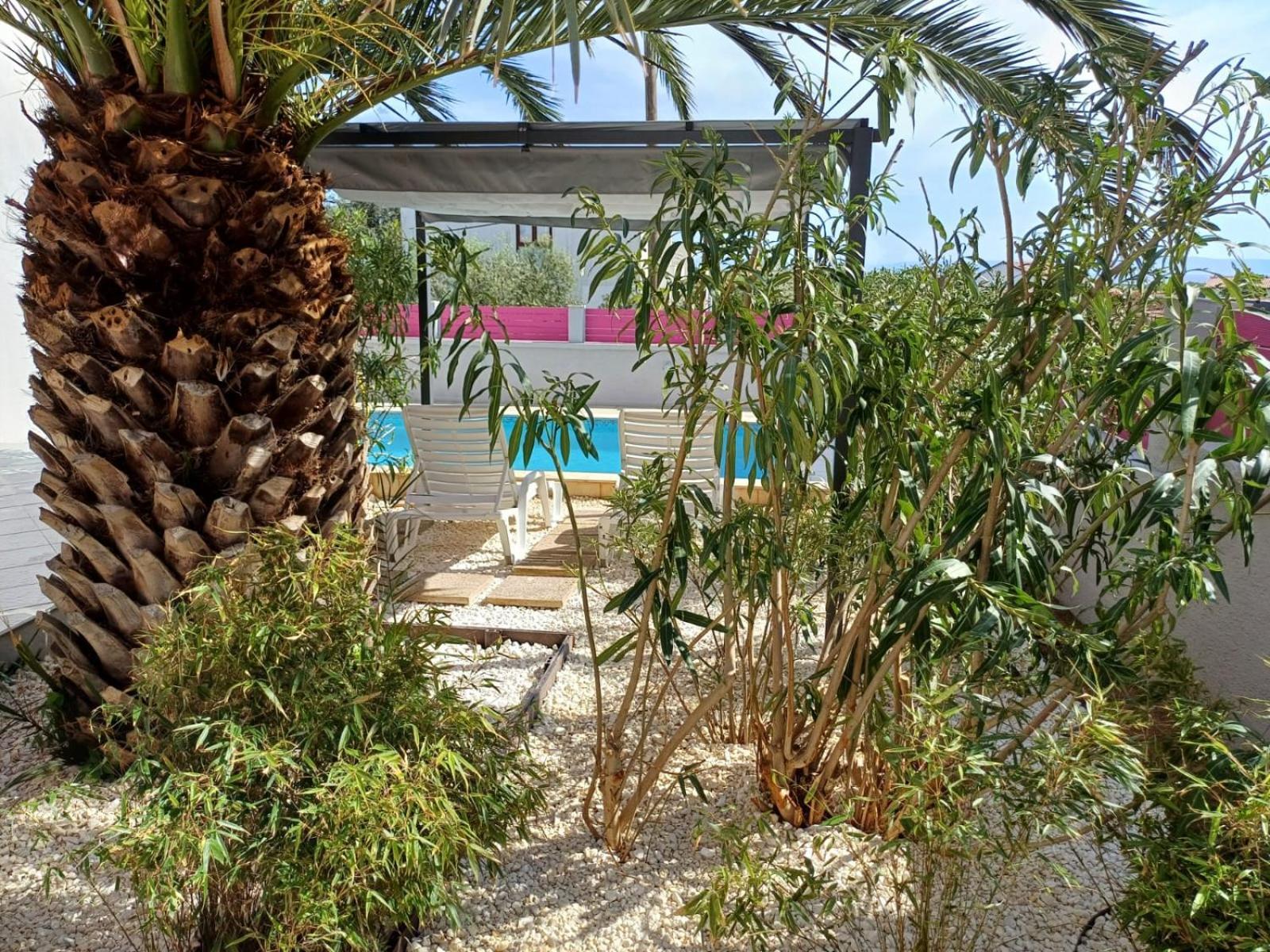 Helles Doppelzimmer Mit Bad, Terrasse Und Pool, Seperater Eingang, Liznjan, Istrien Εξωτερικό φωτογραφία